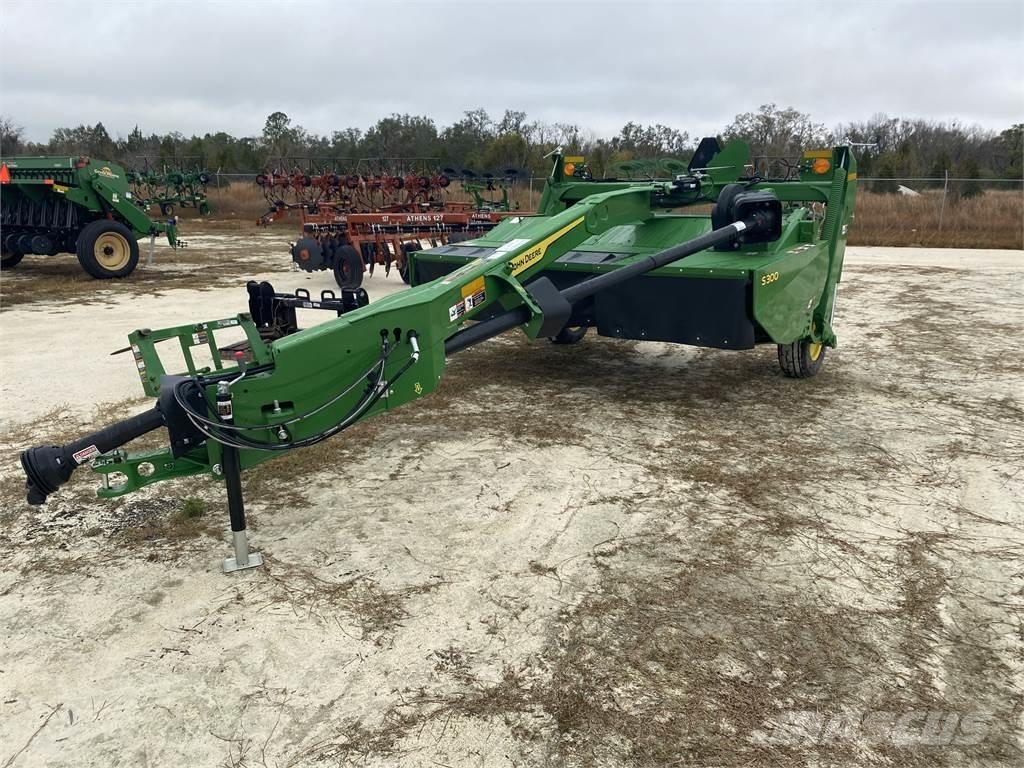 John Deere S300 Öntöző Kaszák