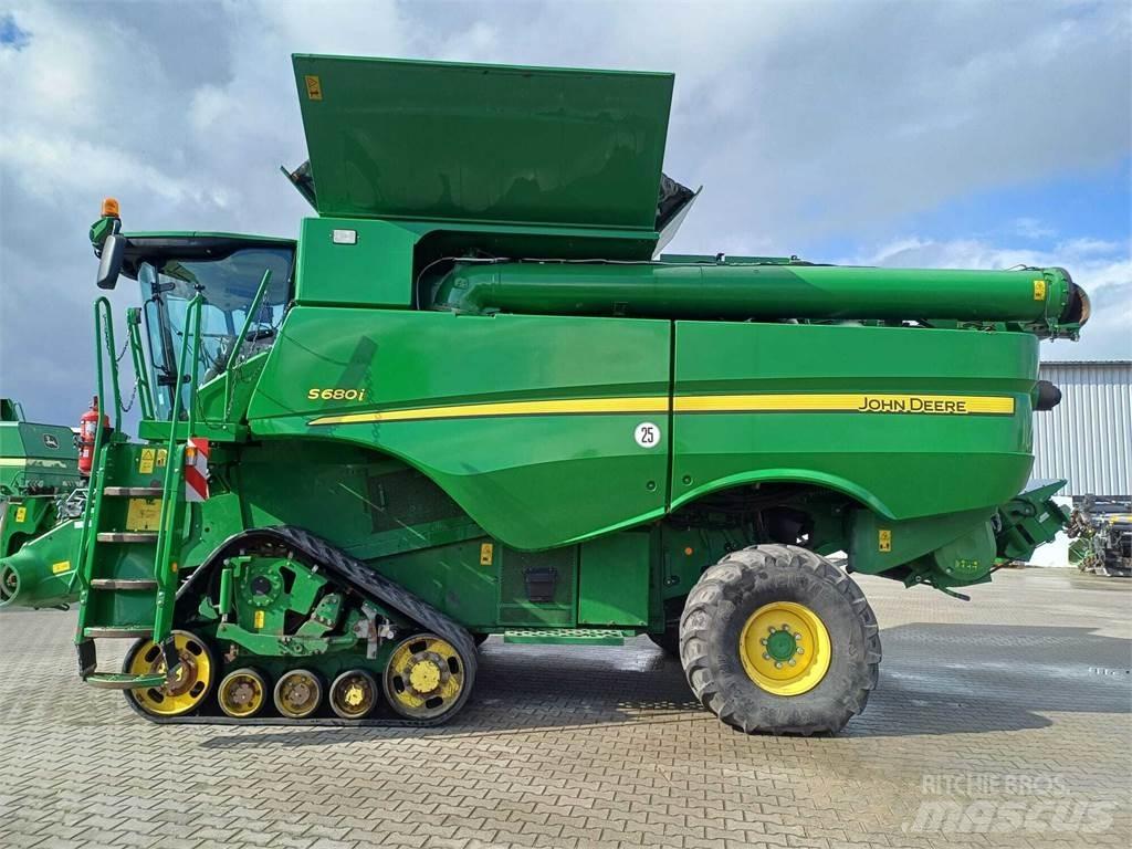 John Deere S680 Kombájnok