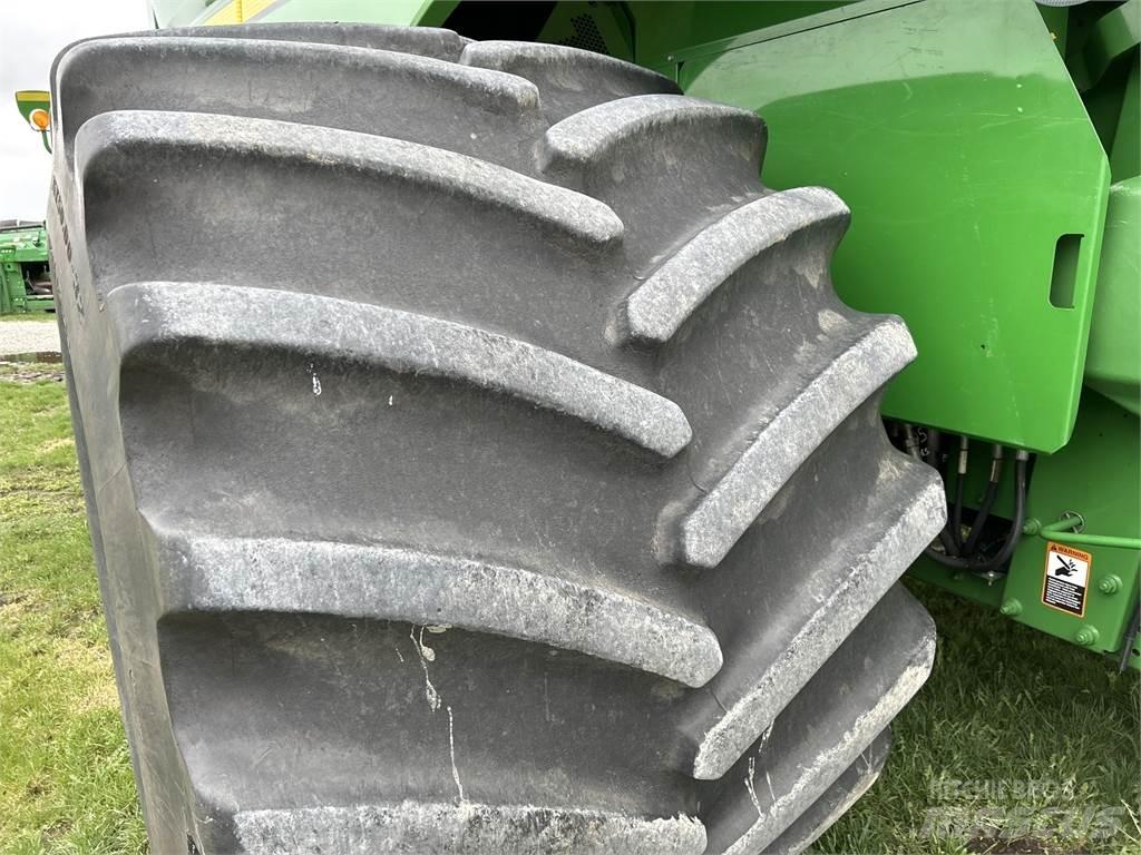 John Deere S680 Kombájnok