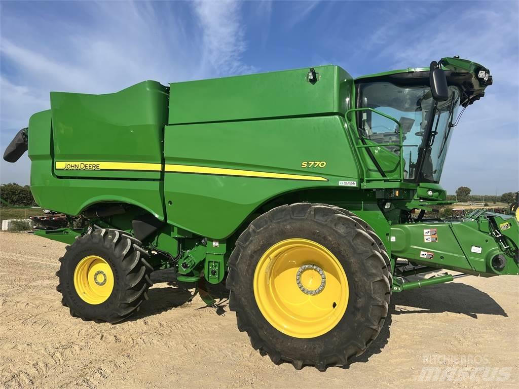 John Deere S770 Kombájnok