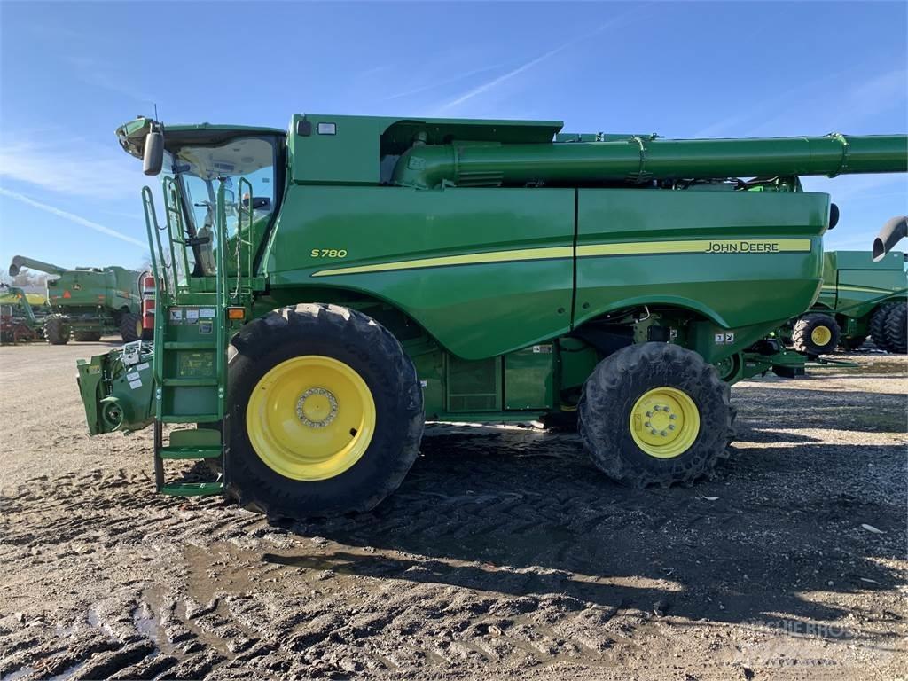 John Deere S780 Kombájnok