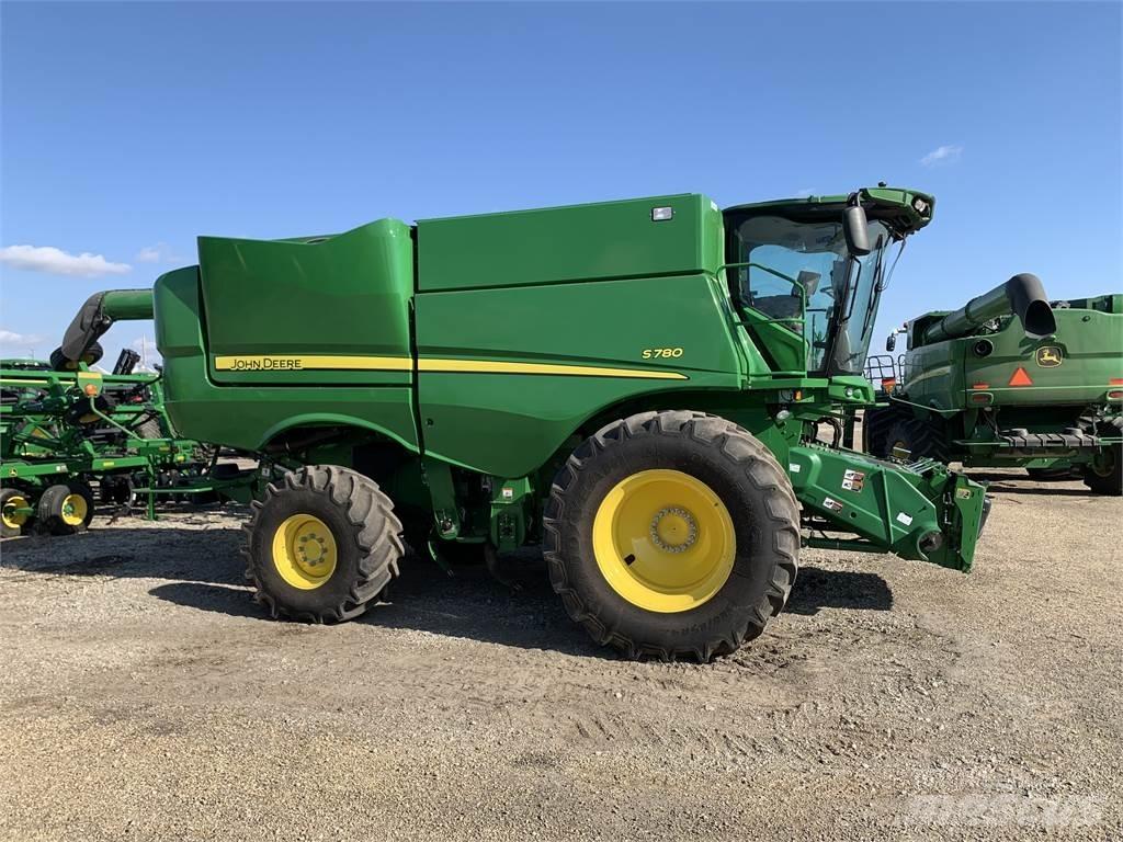 John Deere S780 Kombájnok