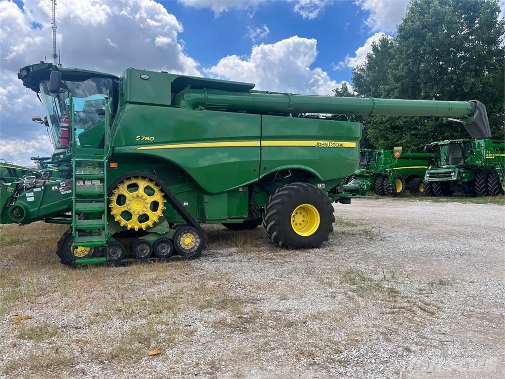 John Deere S780 Kombájnok
