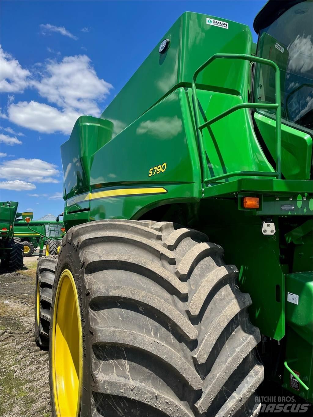 John Deere S790 Kombájnok