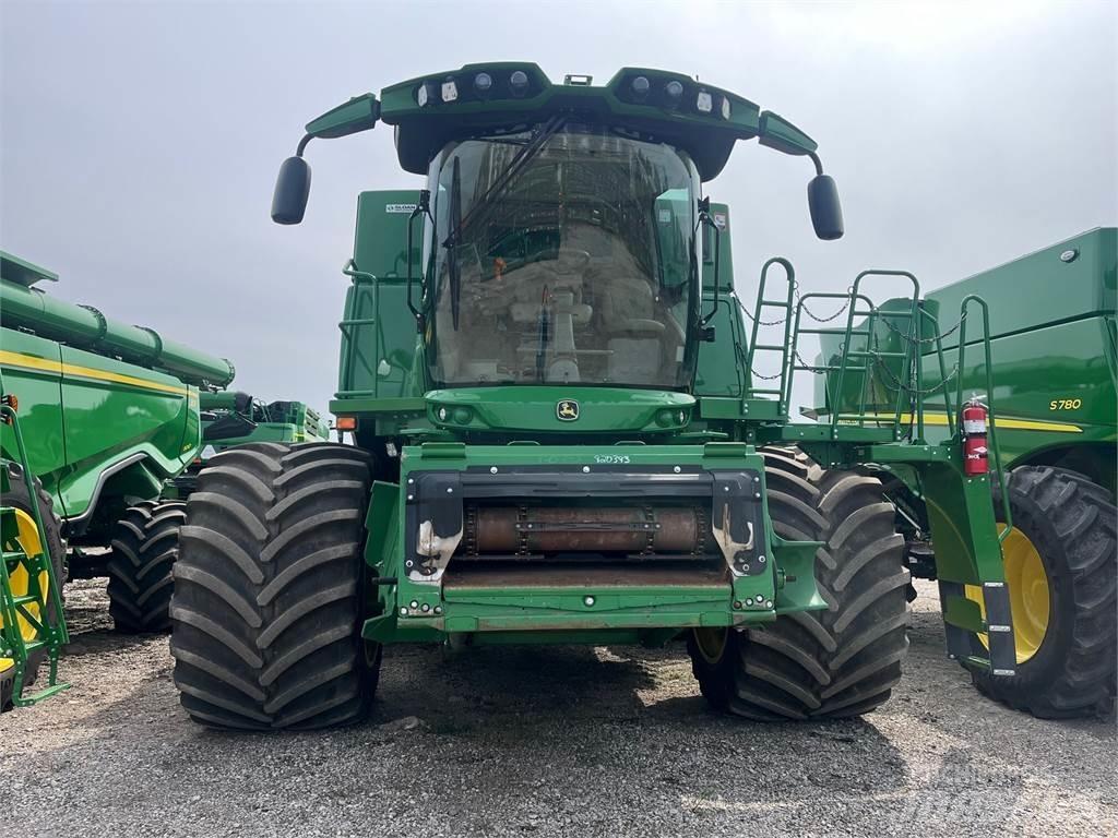 John Deere S790 Kombájnok