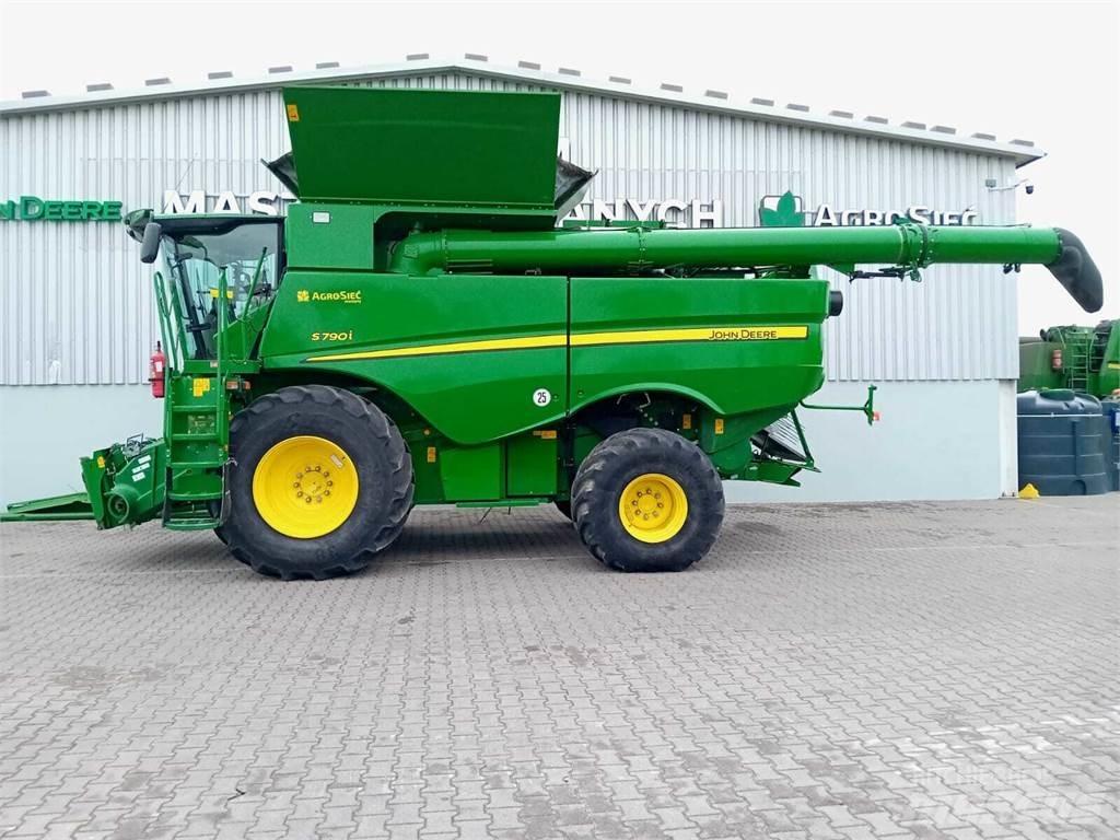 John Deere S790 Kombájnok