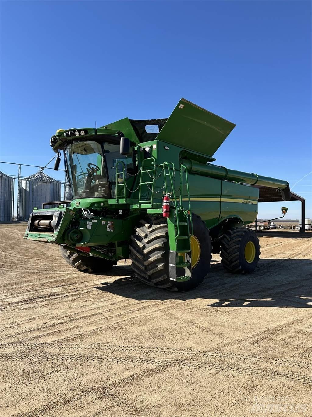 John Deere S790 Kombájnok