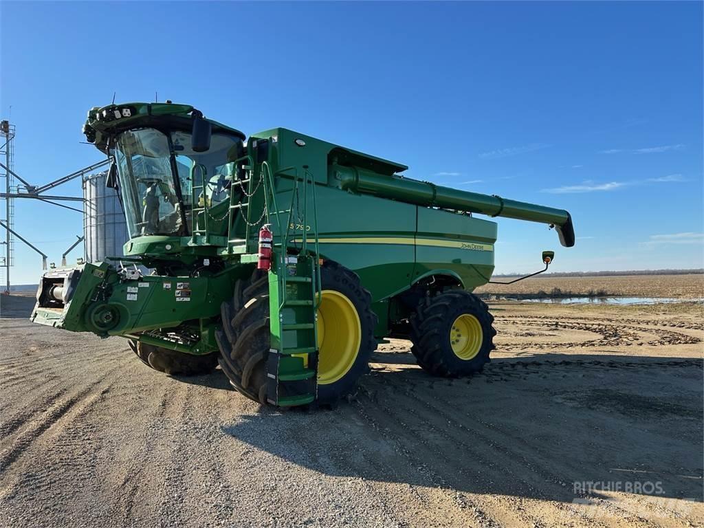 John Deere S790 Kombájnok