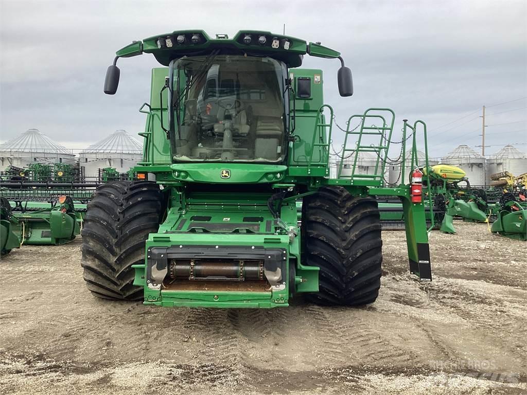 John Deere S790 Kombájnok