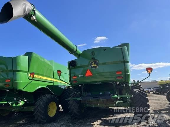 John Deere S790 Kombájnok