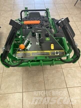 John Deere W36M Tolókaros fűnyírók