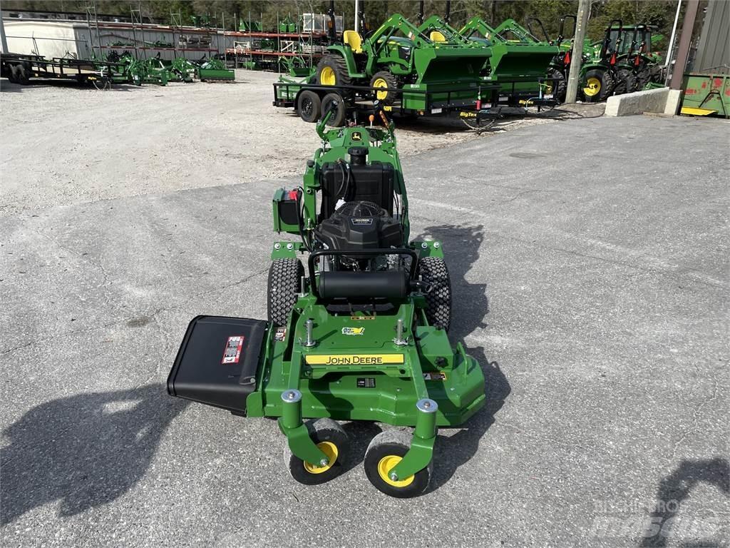 John Deere W36R Tolókaros fűnyírók