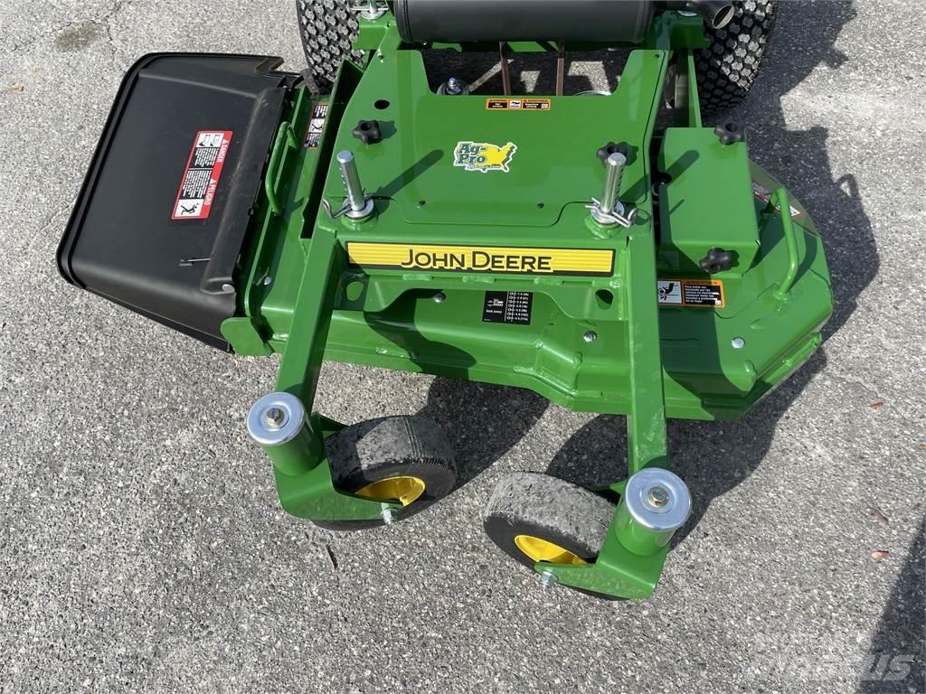John Deere W36R Tolókaros fűnyírók
