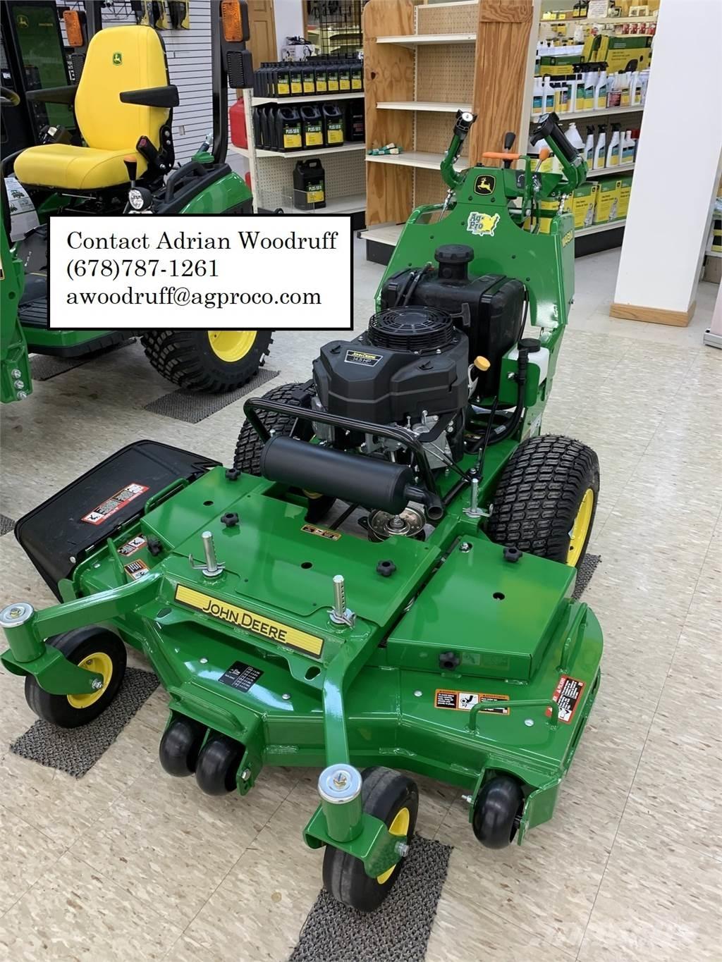 John Deere W48M Tolókaros fűnyírók