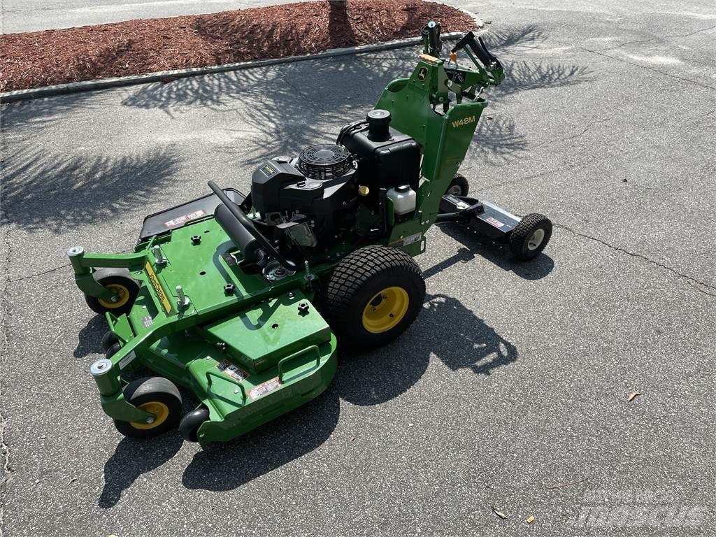 John Deere W48M Tolókaros fűnyírók