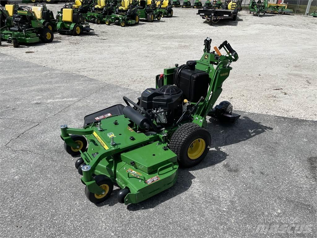 John Deere W48R Tolókaros fűnyírók