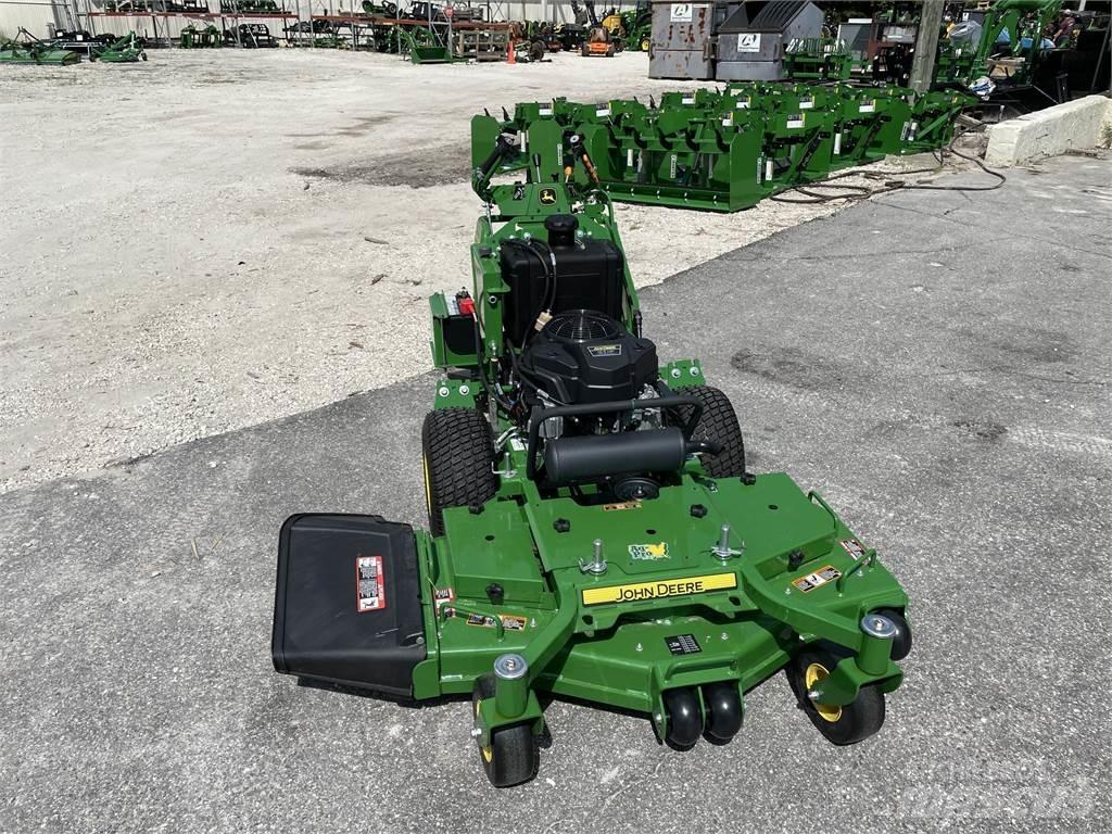 John Deere W48R Tolókaros fűnyírók