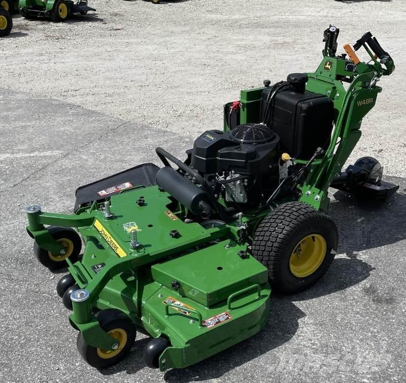 John Deere W48R Tolókaros fűnyírók