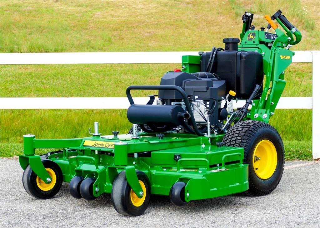 John Deere W48R Tolókaros fűnyírók
