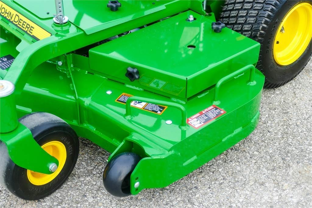 John Deere W48R Tolókaros fűnyírók