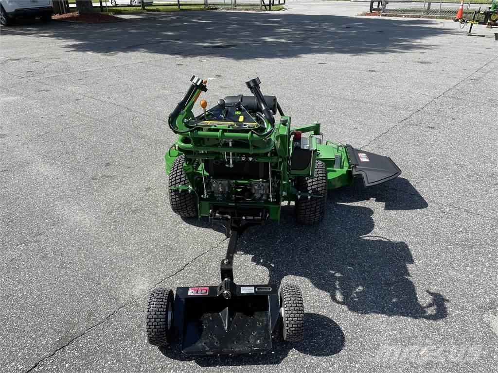 John Deere W61R Tolókaros fűnyírók