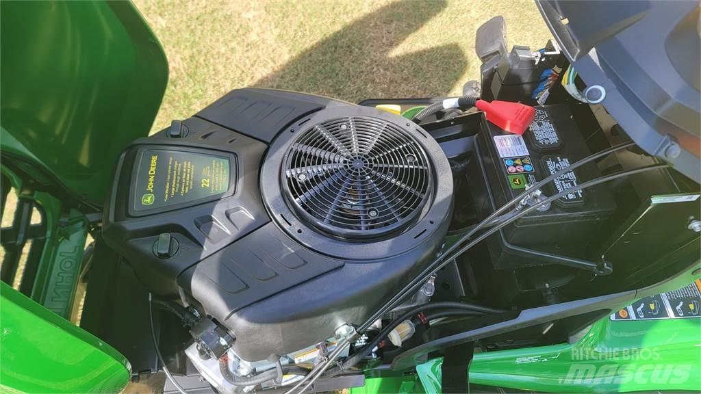 John Deere x330 Kompakt traktorok