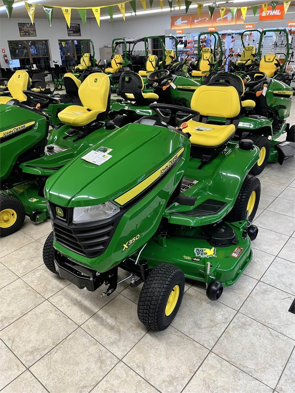John Deere X350 Kompakt traktorok