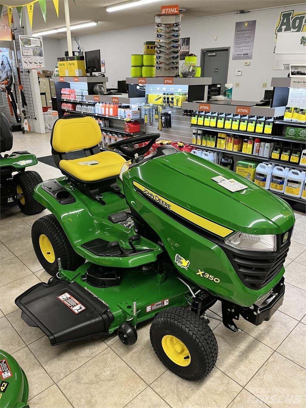 John Deere X350 Kompakt traktorok