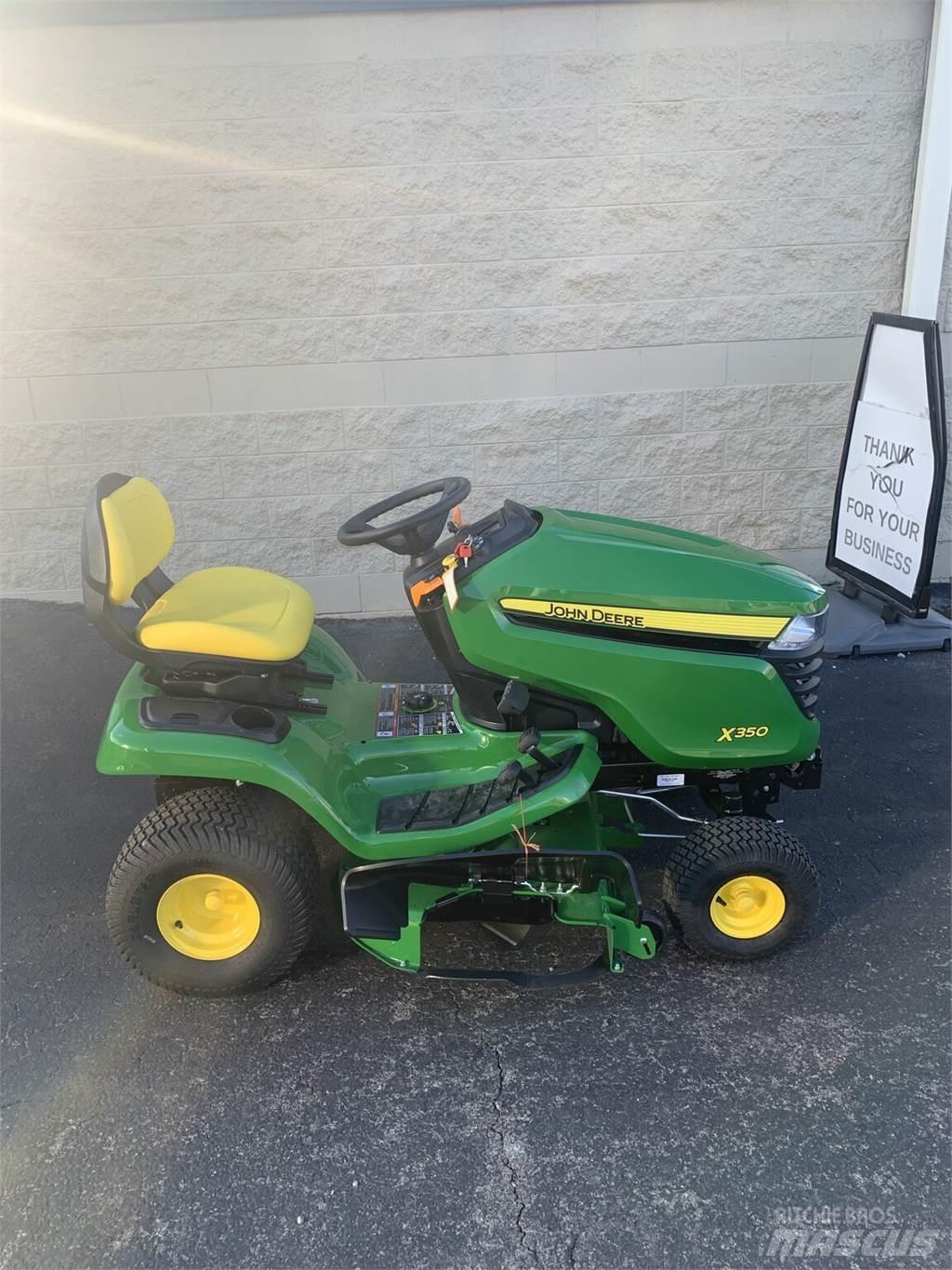 John Deere X350 Kompakt traktorok