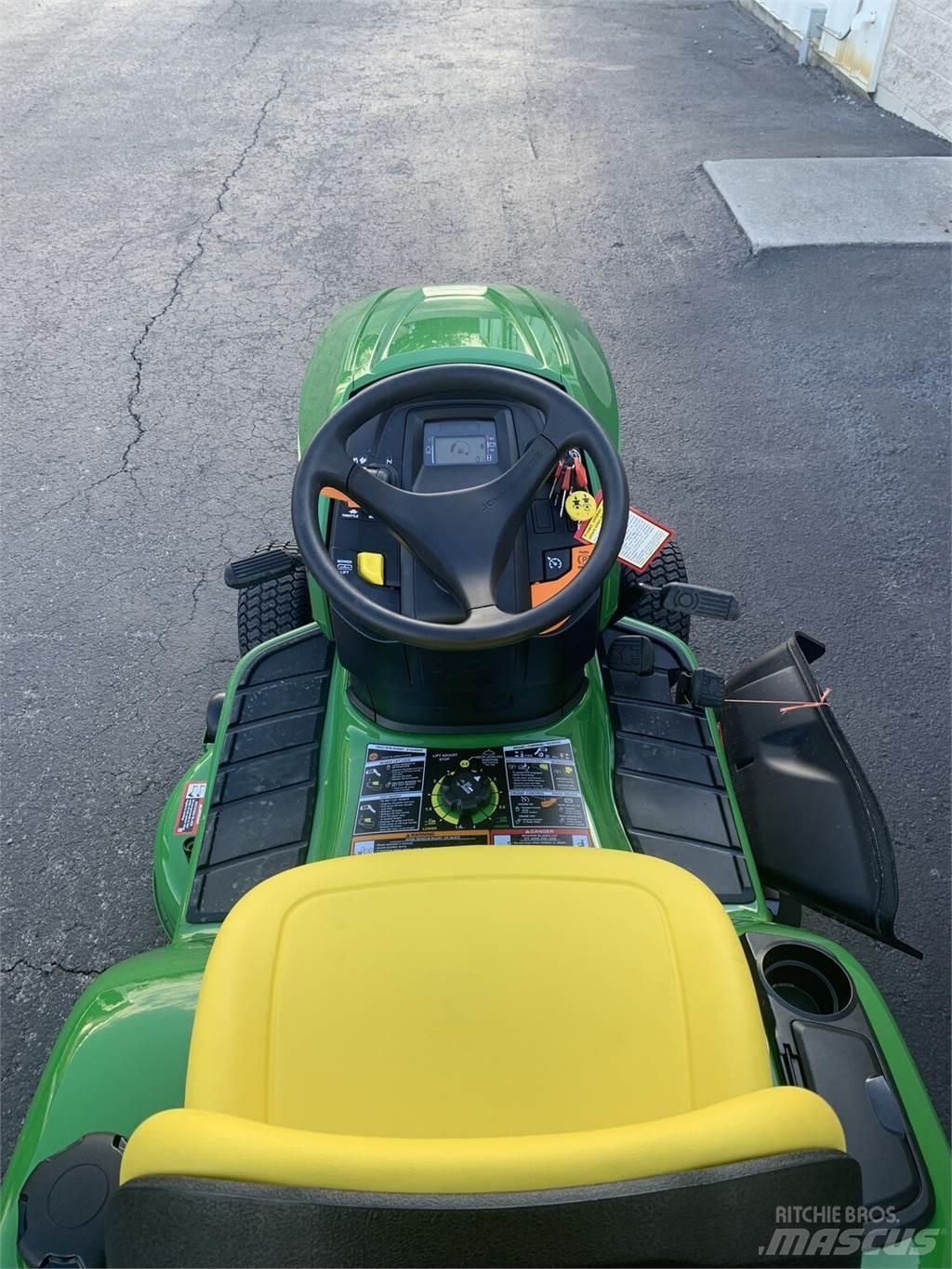 John Deere X350 Kompakt traktorok