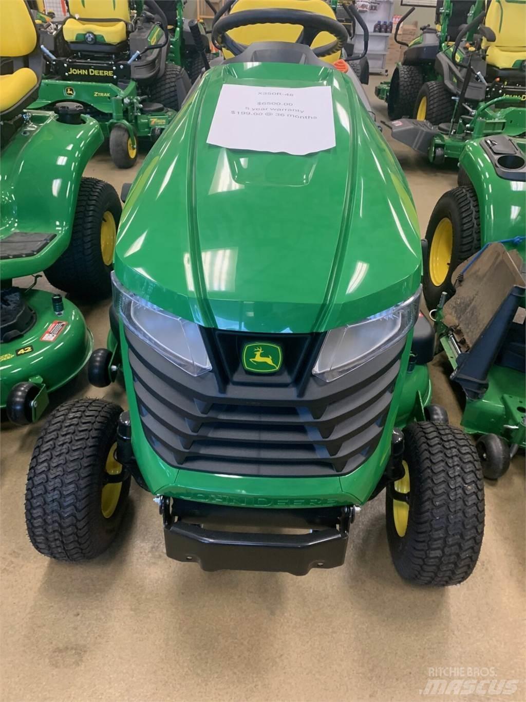 John Deere X350 Kompakt traktorok