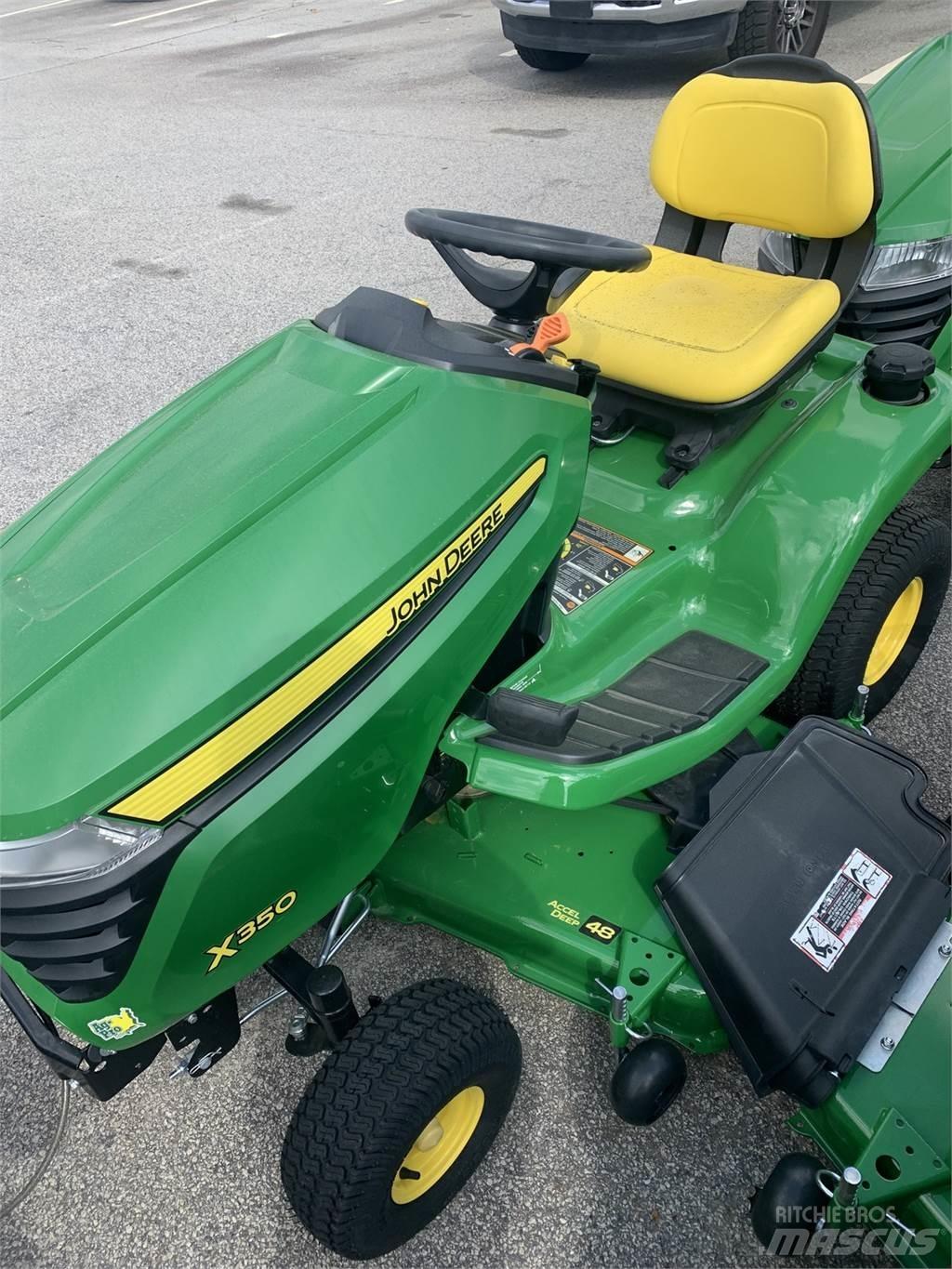 John Deere X350 Kompakt traktorok