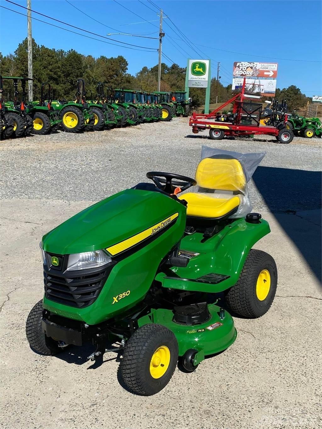 John Deere X350 Kompakt traktorok
