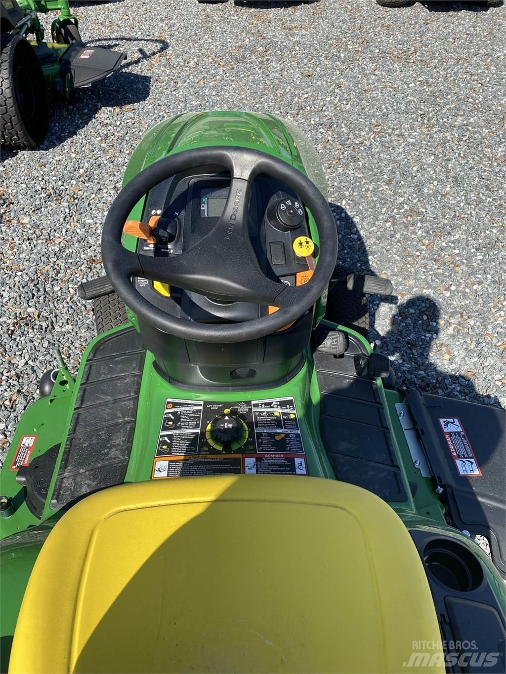 John Deere X350 Kompakt traktorok