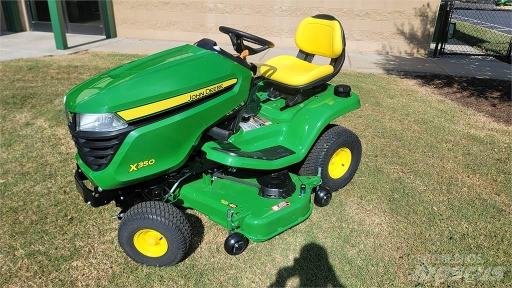 John Deere X350 Kompakt traktorok