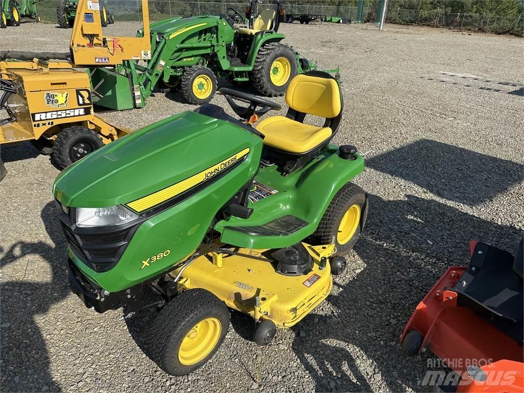 John Deere x380 Kompakt traktorok