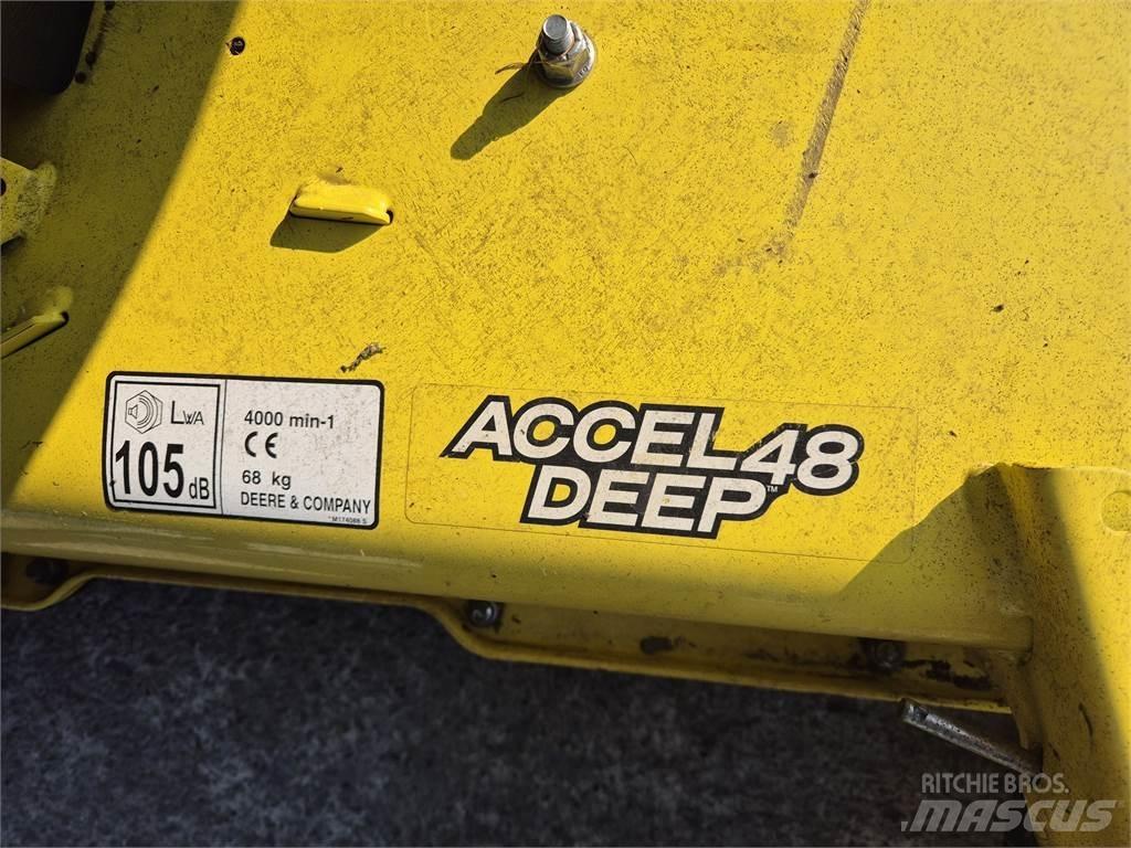 John Deere X380 Kompakt traktorok