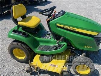 John Deere X380 Kompakt traktorok