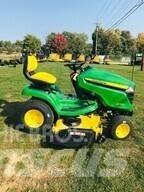 John Deere X390 Kompakt traktorok