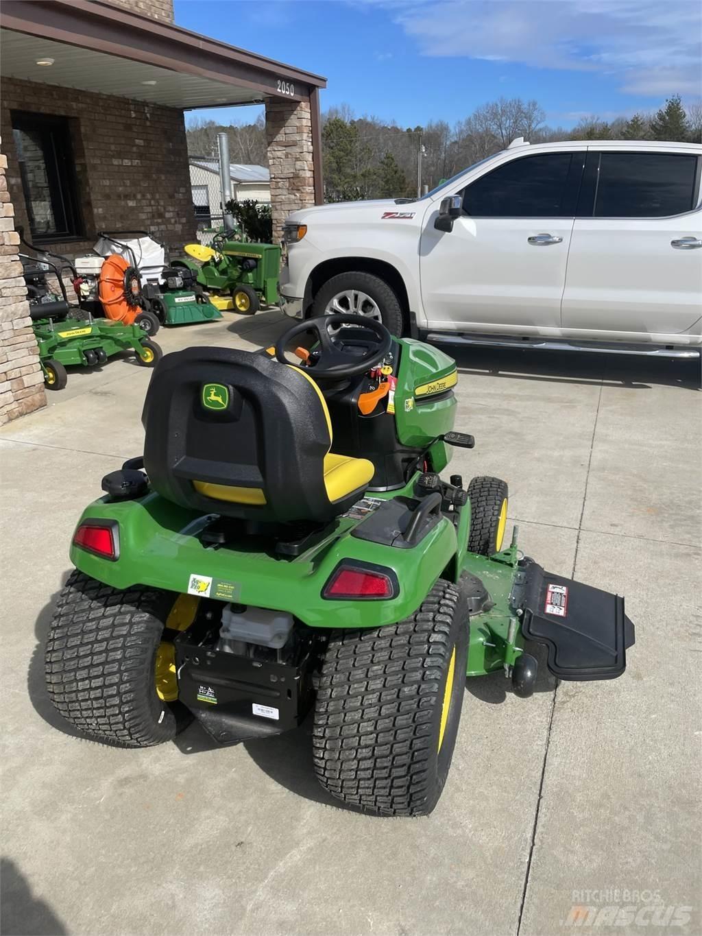 John Deere X570 Kompakt traktorok