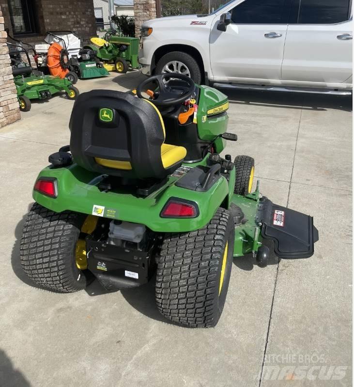 John Deere X570 Kompakt traktorok