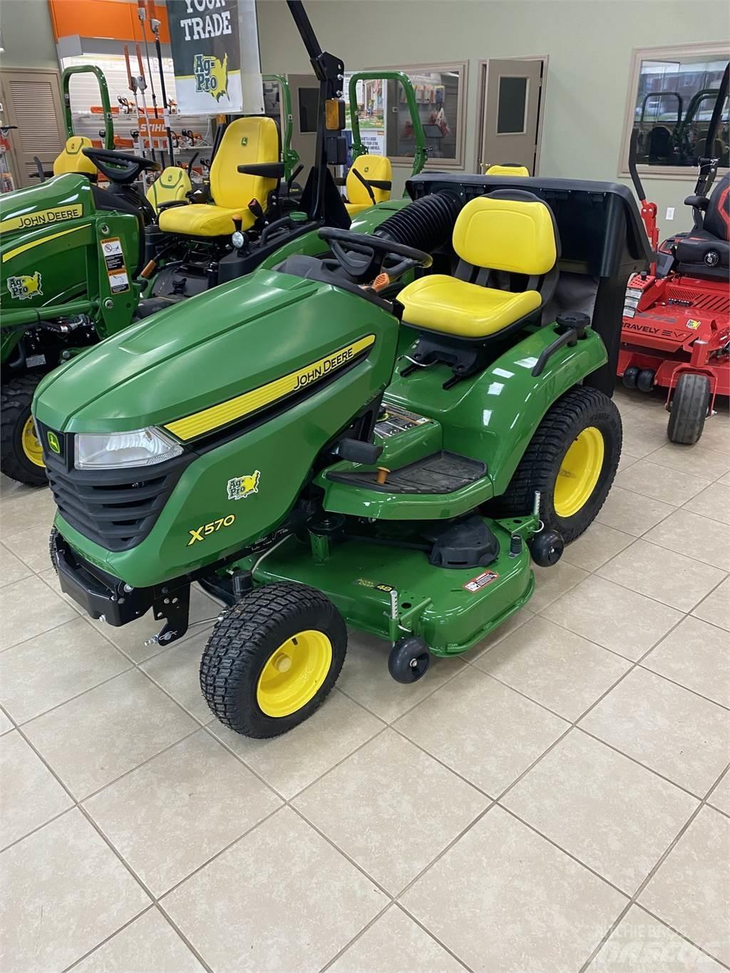 John Deere X570 Kompakt traktorok
