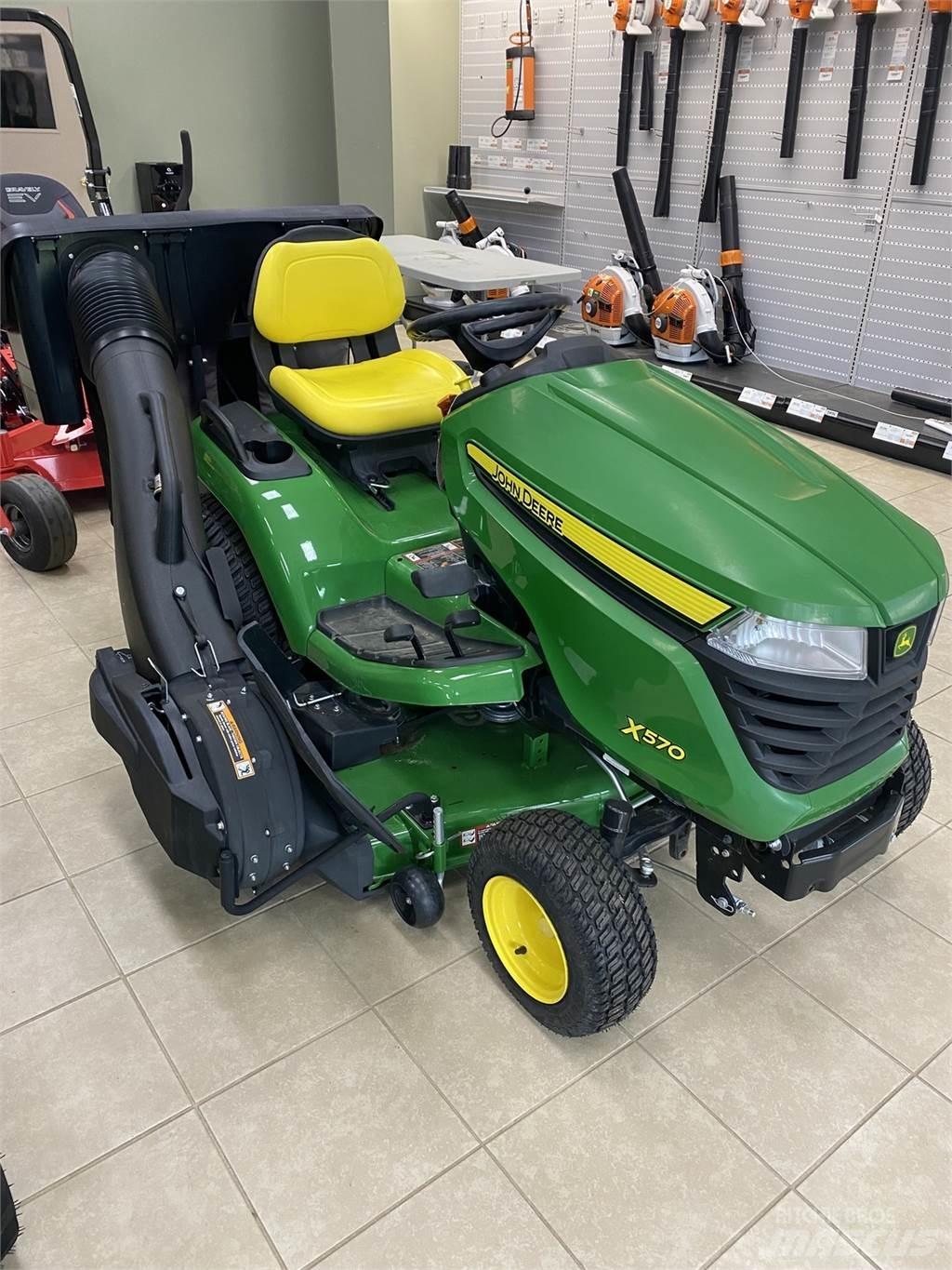 John Deere X570 Kompakt traktorok