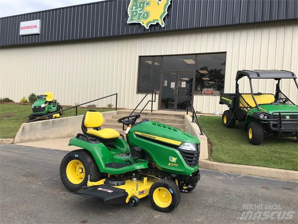 John Deere X570 Kompakt traktorok