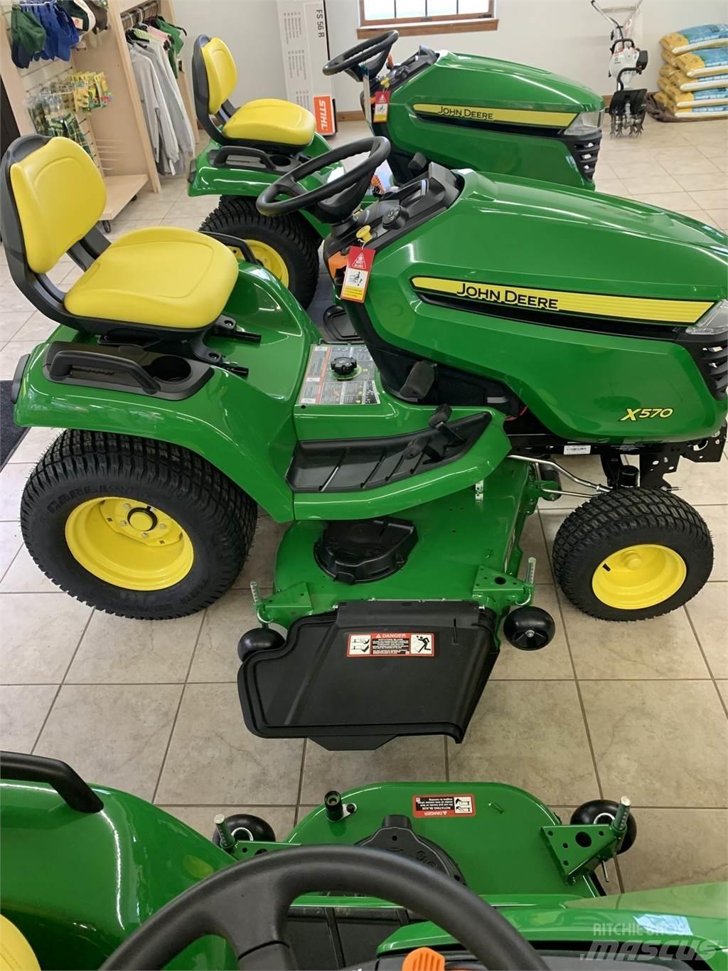 John Deere X570 Kompakt traktorok