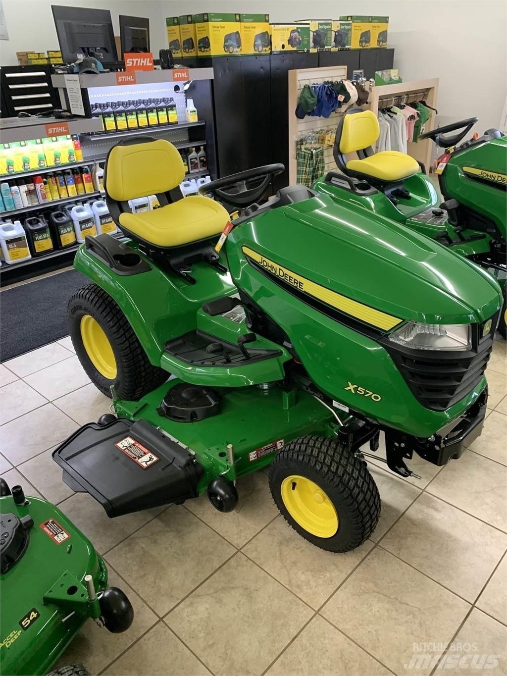 John Deere X570 Kompakt traktorok