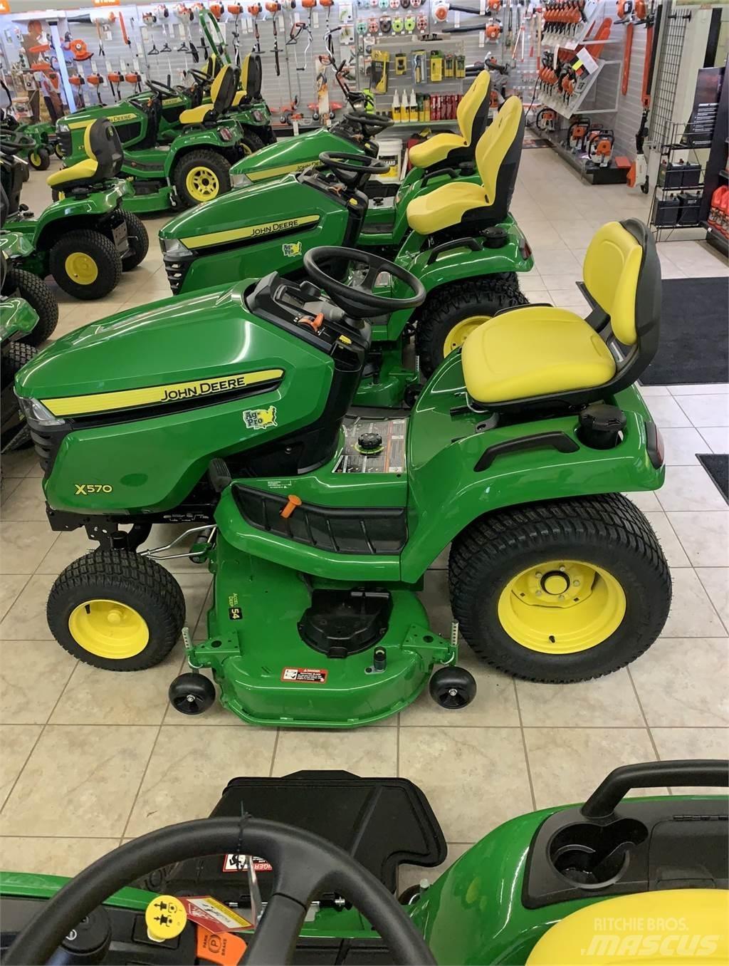John Deere X570 Kompakt traktorok