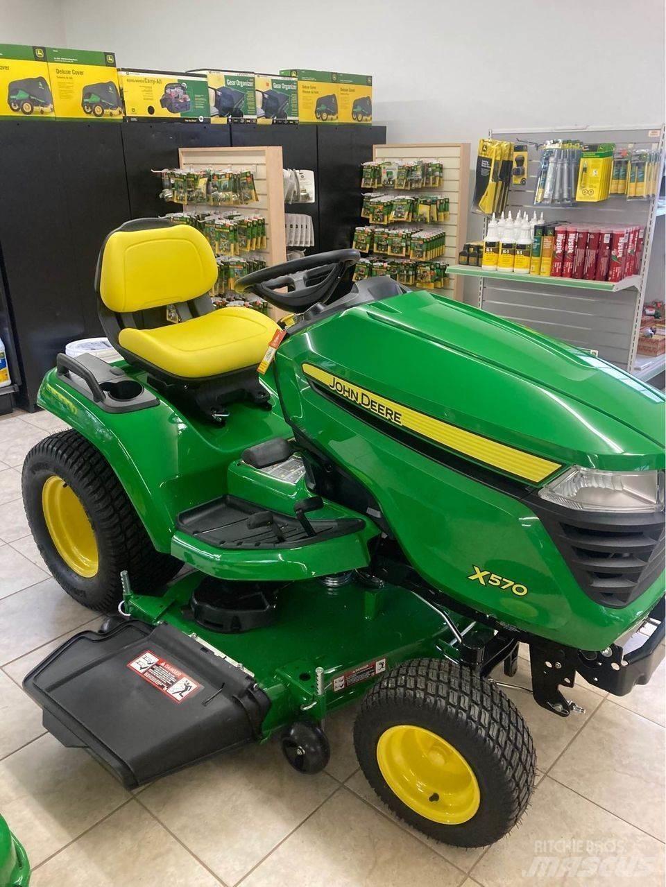 John Deere X570 Kompakt traktorok