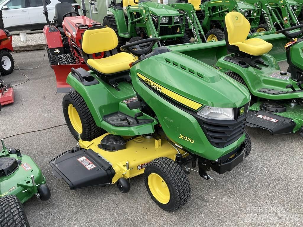 John Deere X570 Kompakt traktorok