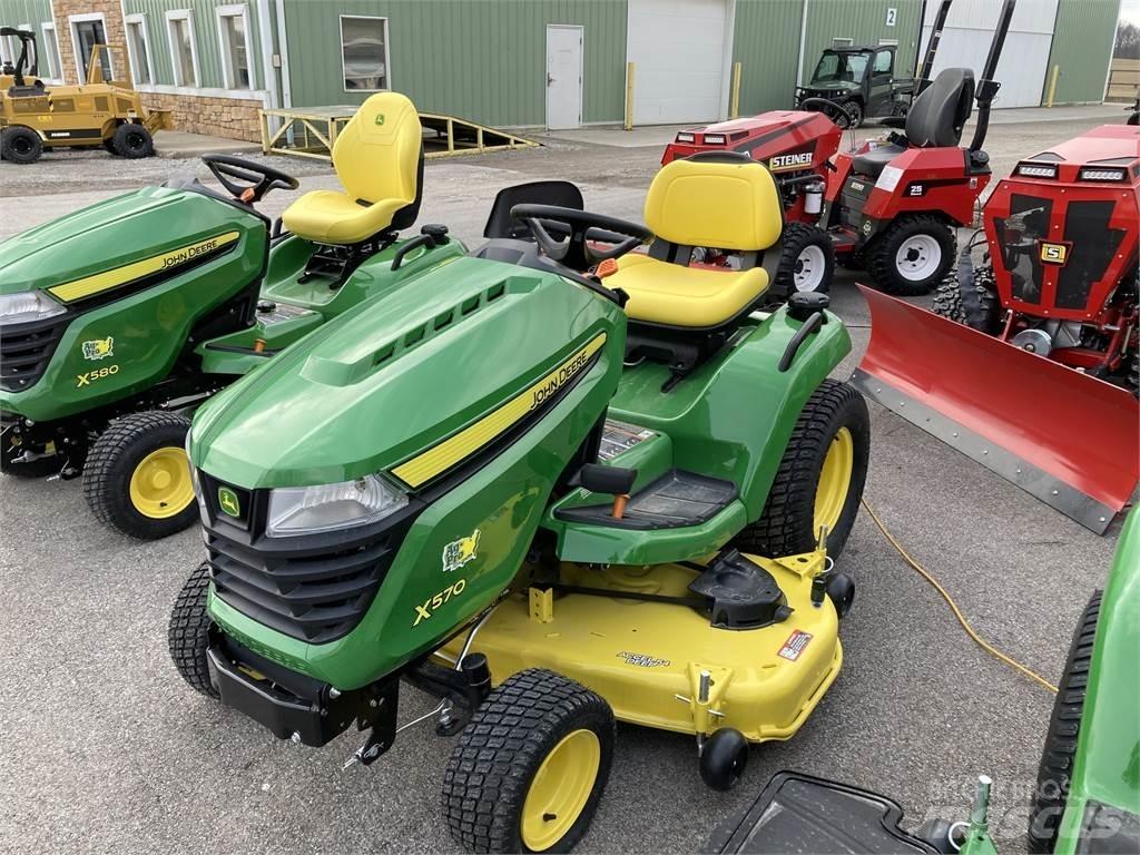 John Deere X570 Kompakt traktorok